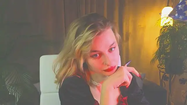 NoraMoreaun Live XXX chat