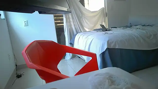 Chat +18 de cleopriv00 ao vivo