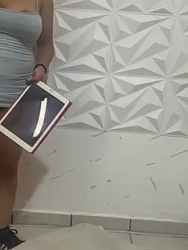 Titimomy's Live XXX Chat