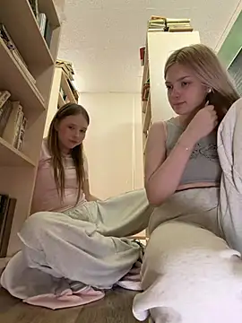 elsawhere élő XXX-chatje