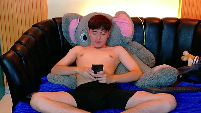XXX chat uživo modela Brian_Montes