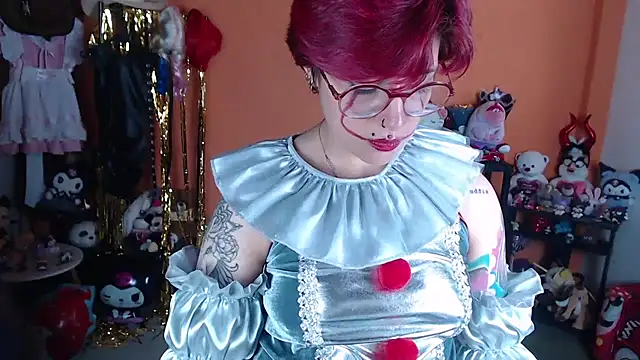 MissMiia2 XXX чат на живо