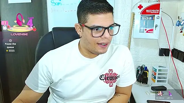 Chatroom XXX en direct de Realjoel01