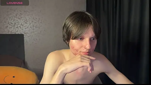 XXX chat uživo modela hotcutJake