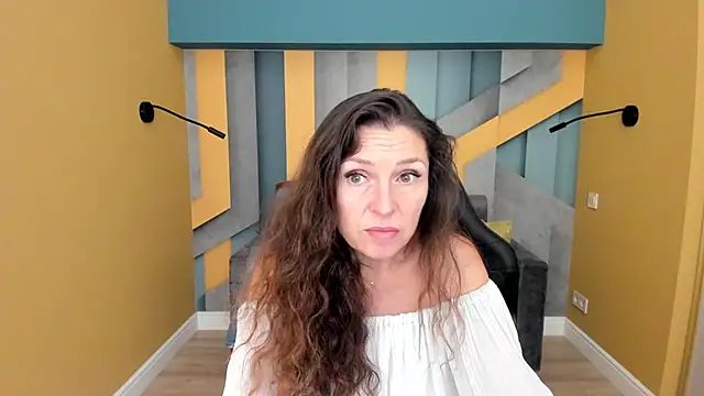 Chat +18 de EllaLong ao vivo