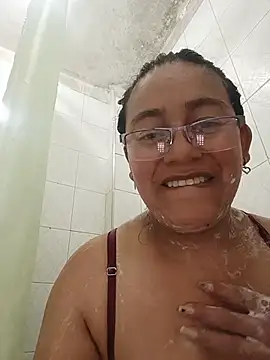 XXX chat uživo modela Stefanideliciousmm