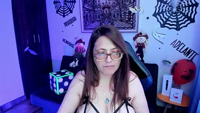 Ivette_Shaira 라이브 XXX 채팅