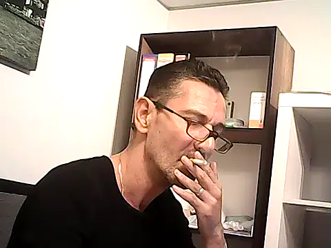 Онлайн чат XXX mastercharisma35