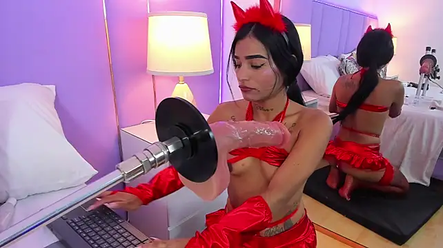 Naomy_Torres' Live XXX Chat