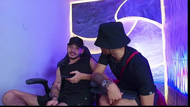 แชท XXX สดของ RitterBeyondLimits