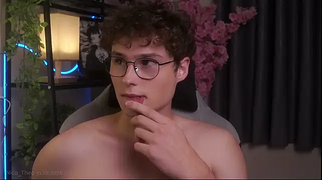 Nico_Theo – Live XXX-chat