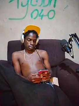 Demon254_ live XXX chat