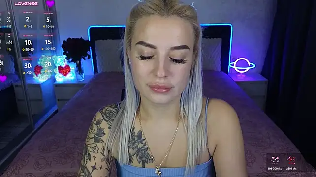 Crystal_Barbie: онлайн-секс-чат