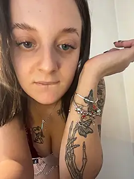 دردشة badgiuxx03 الجنسية المباشرة