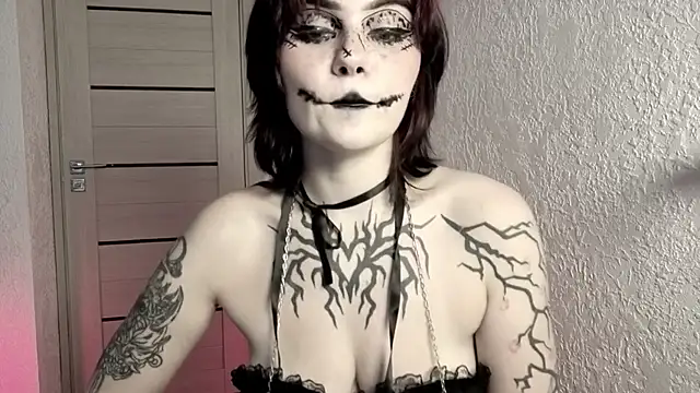 IntrigueYourDay Live XXX-chat