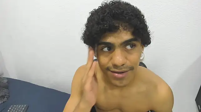 Malcom_Foxx live XXX chat