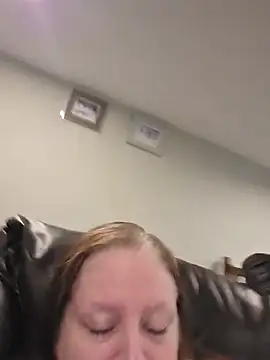XXX chat uživo modela CanadianQueen1973