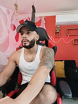 Mike_savage3 Adlı Modelin Canlı XXX Sohbeti