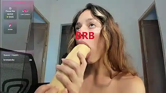 Chat +18 de karenarango ao vivo
