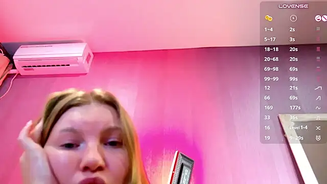 Онлайн чат XXX XHunny_BunnyX