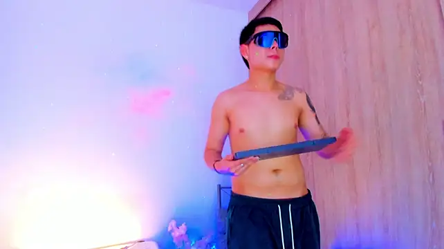 Онлайн чат XXX lu_blake_