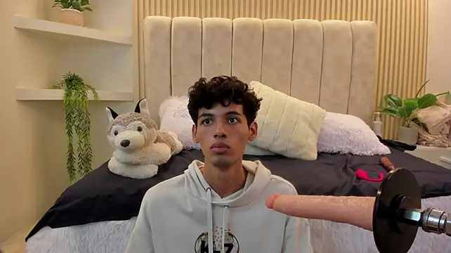 Ethan_Kay élő XXX-chatje