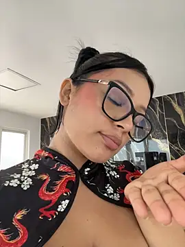 Онлайн чат XXX Lola_sweeet18