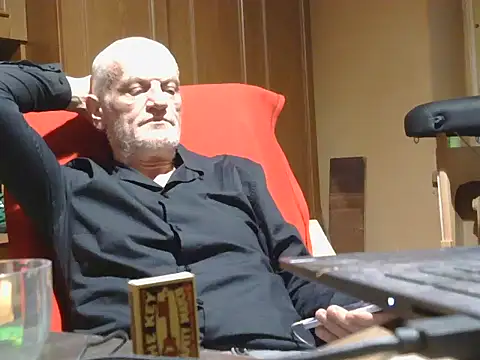 Chat +18 de 1973teacher ao vivo