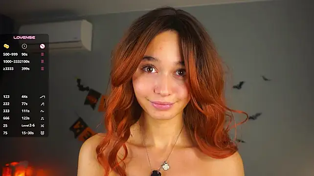 SallieLenorud's Live XXX Chat