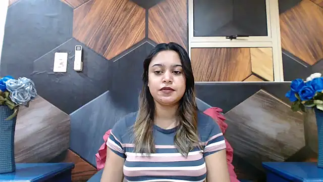 indianclassic18's Live XXX Chat
