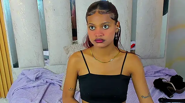 Nicky_Nicoole – Naživo XXX chat