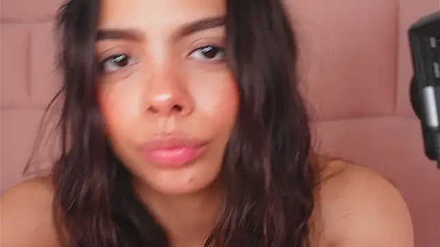 Živý XXX chat BambiRoses