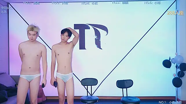 Apex-Yboy Adlı Modelin Canlı XXX Sohbeti