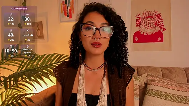 צ'אט XXX בשידור חי של CurlyMeryJane