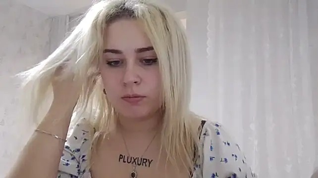 Онлайн чат XXX IsaWhitton