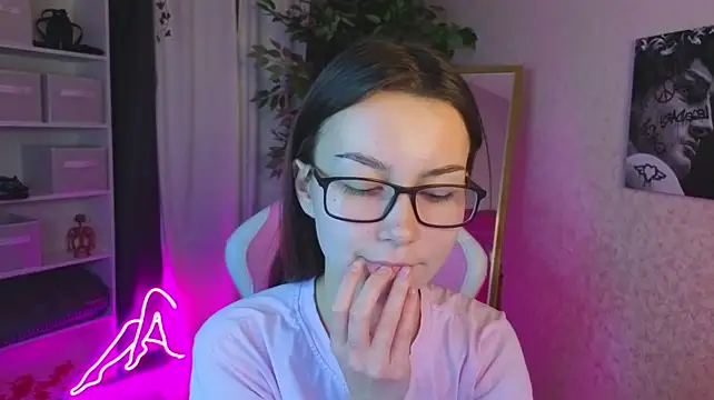 Онлайн чат XXX luna_m00n