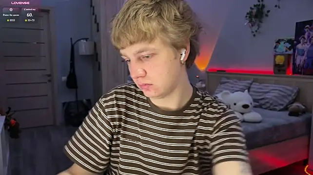 XXX chat uživo modela olivertasty