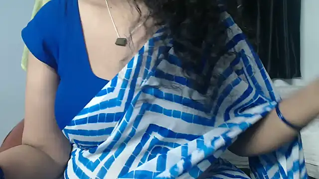 sunitha-3's Live XXX Chat