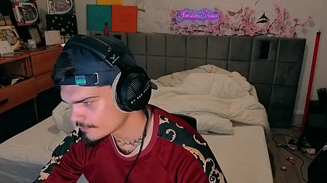 JordanShow's Live XXX Chat
