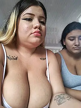 Sara_y_Amy Chat XXX in diretta