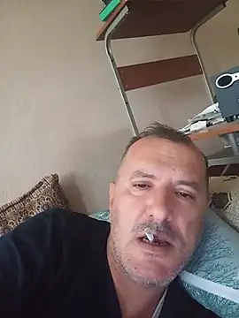 bestofyalcinturkey: διαδικτυακό σόου στην κάμερα