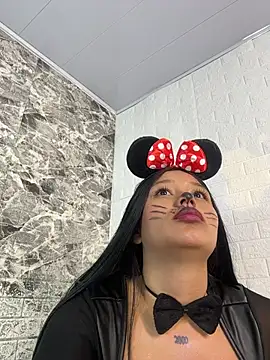 Rose_Bose's Live XXX Chat