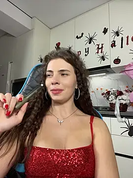 XXX chat uživo modela CurlyLara