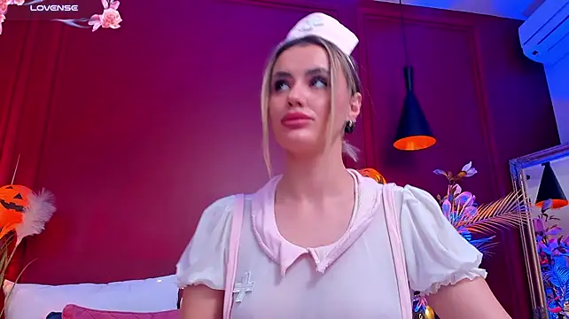 LunaKale élő XXX-chatje