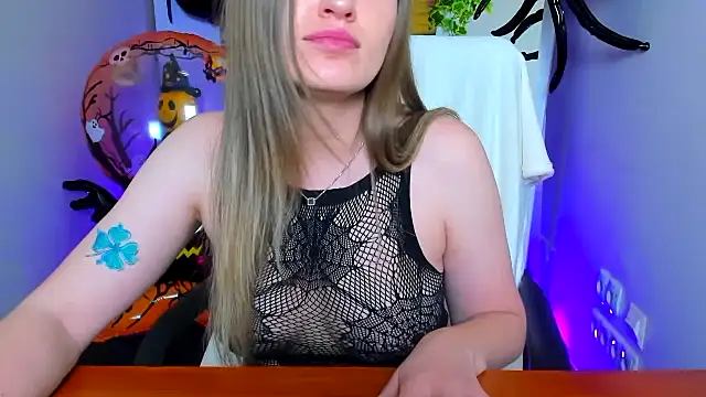 Mila-moon's Live XXX Chat