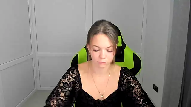 TessaSpring Live XXX-Chat