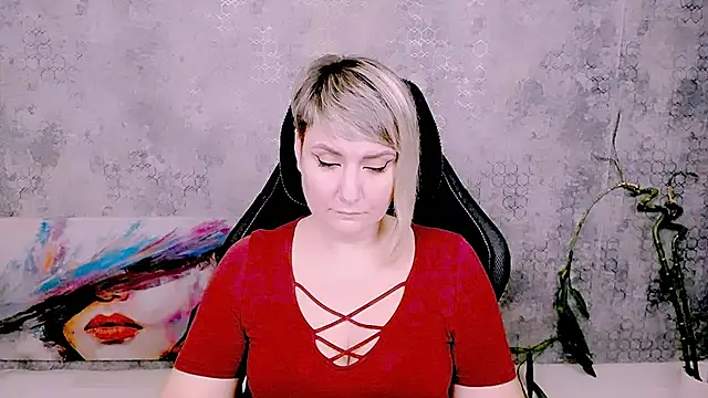 Djullia Chat XXX in diretta