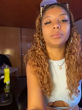 Tiana_prettyy's Live XXX Chat