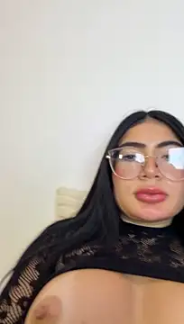 Mia_222's Live XXX Chat