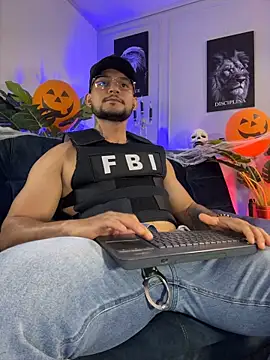 Marco_Vega's Live XXX Chat